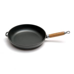 Chasseur frypan with wood handle 28cm