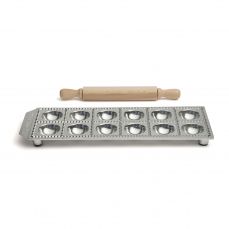 Ravioli maker with rolling pin
