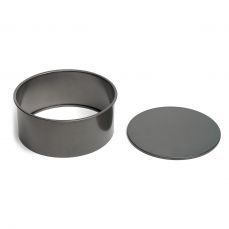 Master Class loose-base deep cake tin 18cm