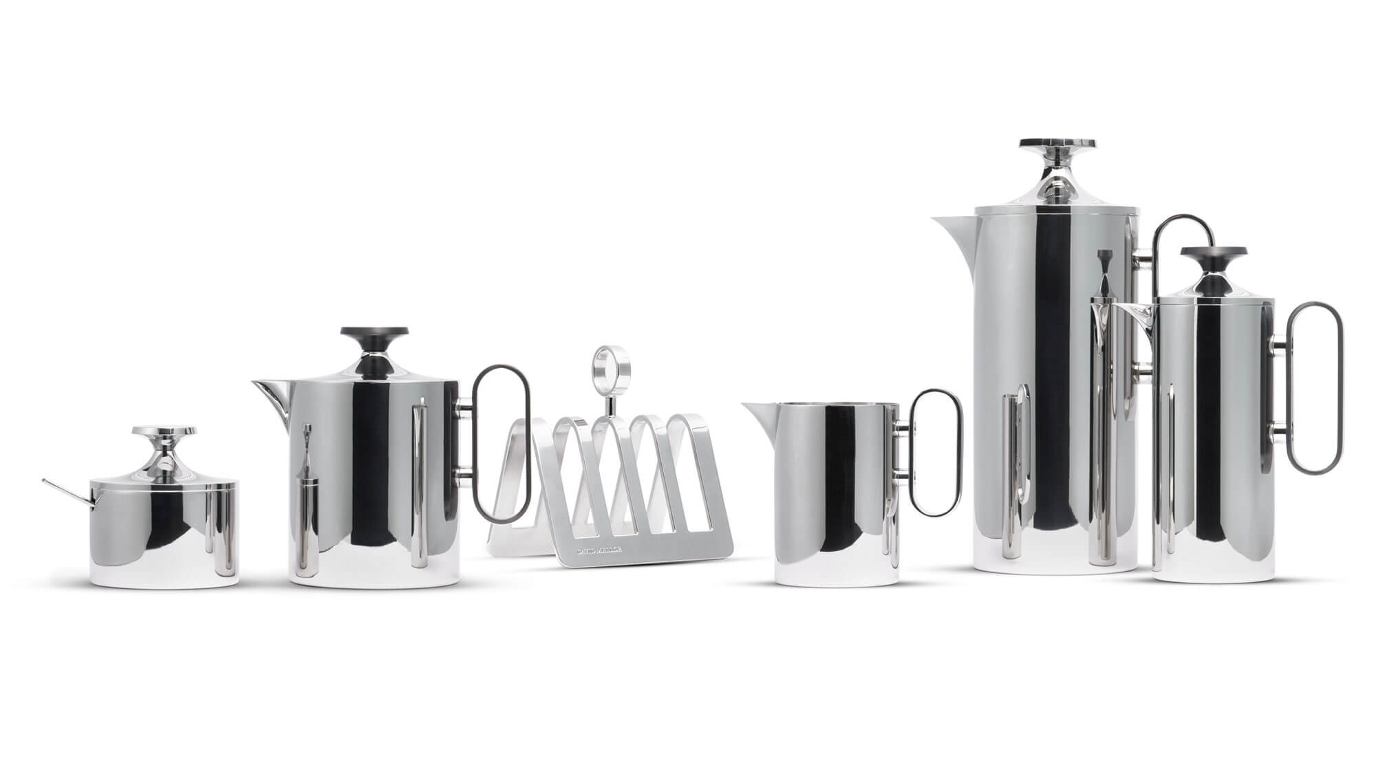 Large and small cafetieres displayed on a grey background.